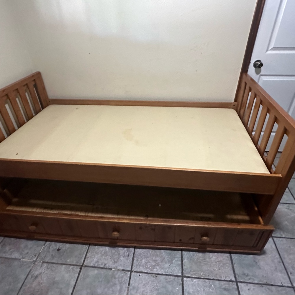 Literas de madera bed
